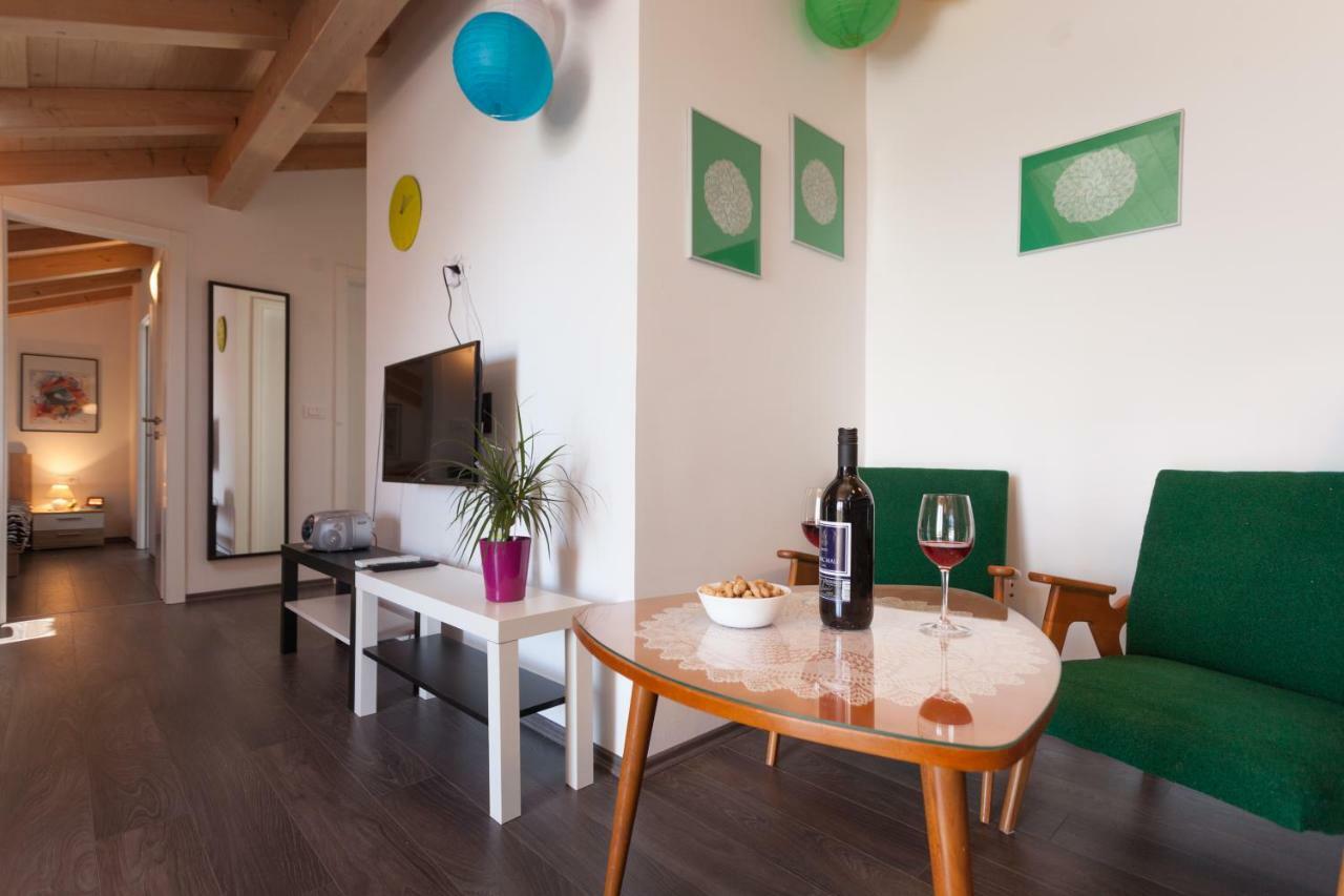 Apartment Frida โรวีน ภายนอก รูปภาพ